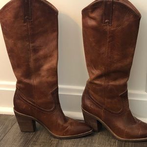 Frye Boots size 8. Brand New condition